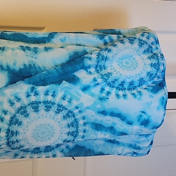 INC International Concepts blue and white size medium top - Picture 3 of 12
